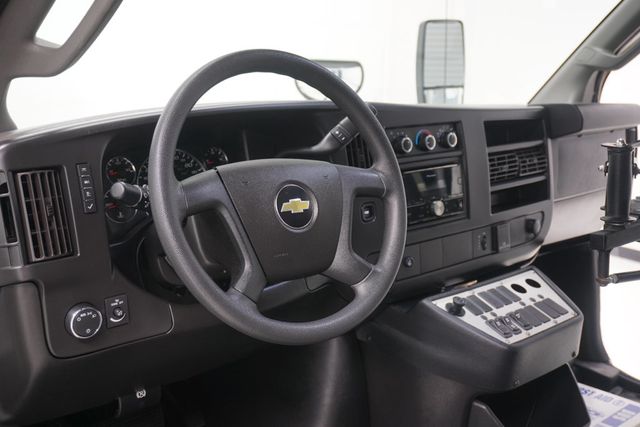 2018 Chevrolet Express Commercial Cutaway 3500 Van 139" - 23029462 - 5