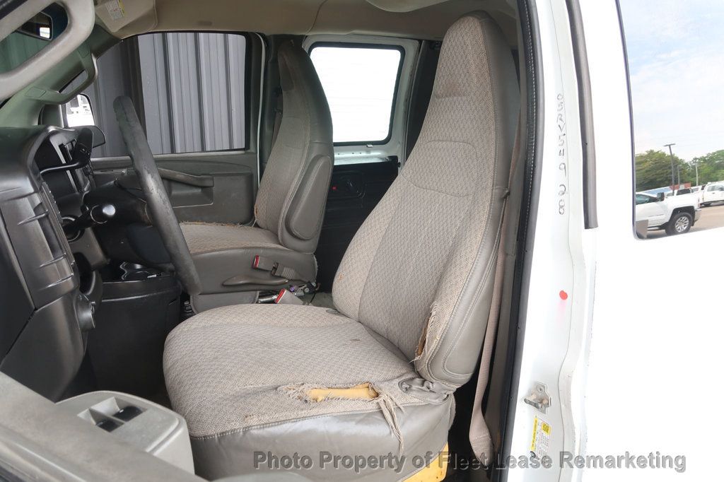 2018 Chevrolet Express Passenger Express 3500 15 Pass Van 155" WB - 23056604 - 10