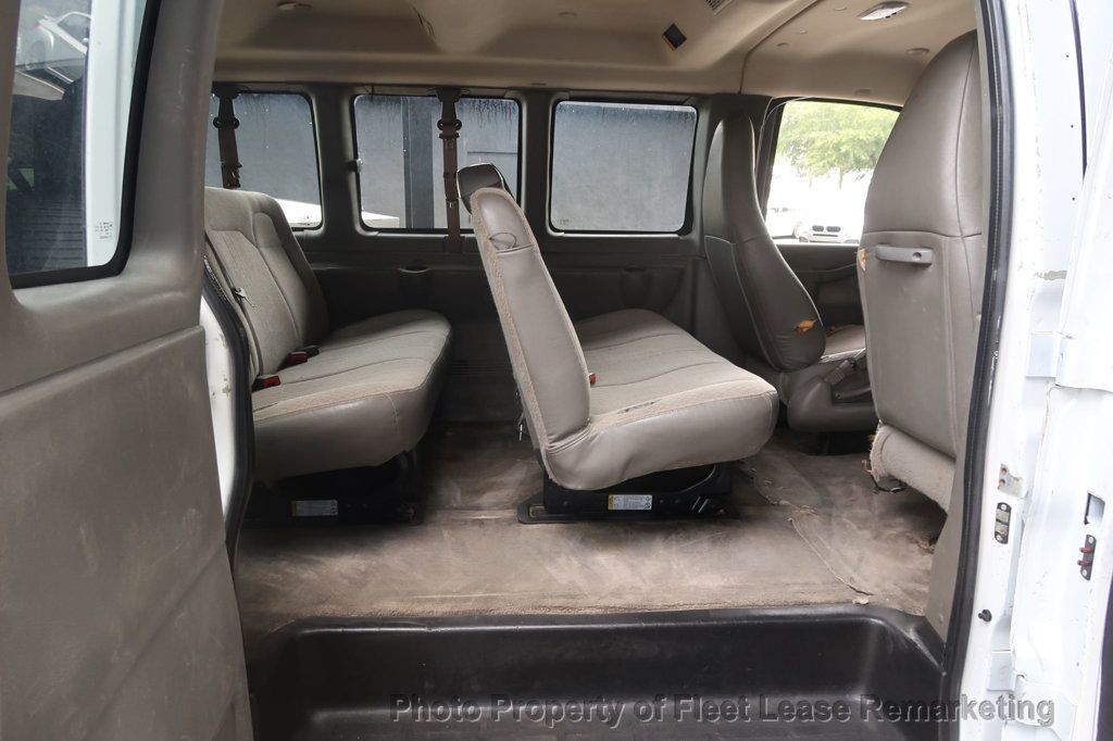 2018 Chevrolet Express Passenger Express 3500 15 Pass Van 155" WB - 23056604 - 14