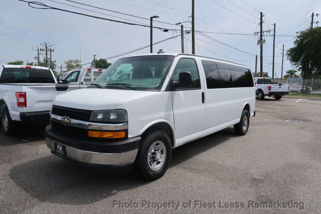 2018 Chevrolet Express Passenger Express 3500 15 Pass Van 155" WB - 23056604 - 33