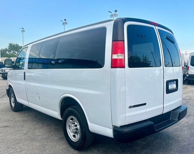 2018 Chevrolet Express Passenger RWD 2500 135" LS - 22526798 - 22