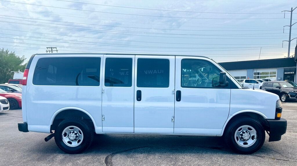 2018 Chevrolet Express Passenger RWD 2500 135" LS - 22526798 - 5