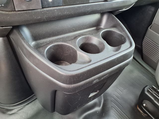 2018 Chevrolet Express Passenger RWD 3500 155" LS - 23089483 - 11
