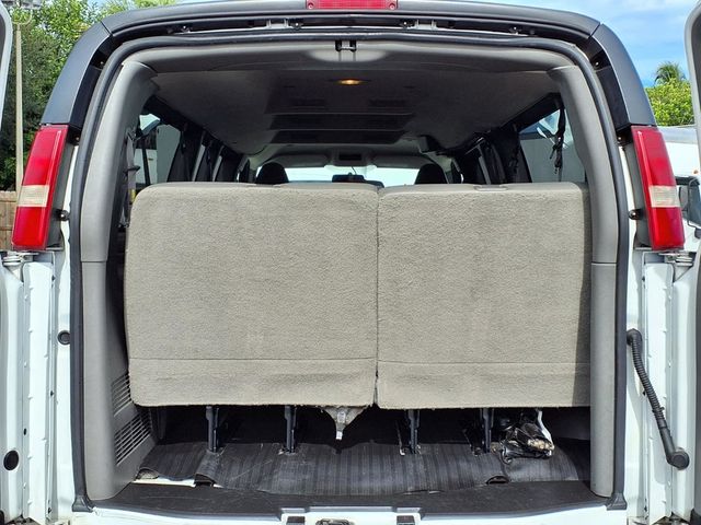 2018 Chevrolet Express Passenger RWD 3500 155" LS - 23089483 - 19