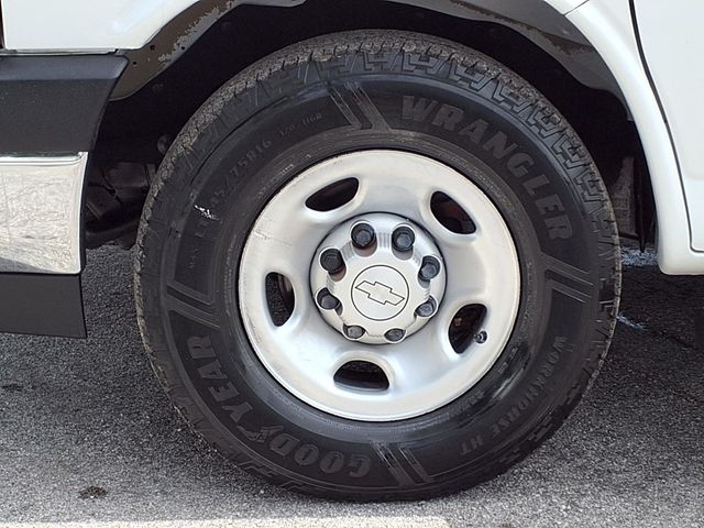 2018 Chevrolet Express Passenger RWD 3500 155" LS - 23089483 - 40