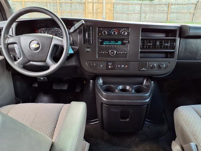 2018 Chevrolet Express Passenger RWD 3500 155" LT - 22901395 - 10