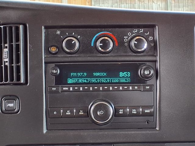 2018 Chevrolet Express Passenger RWD 3500 155" LT - 22901395 - 11