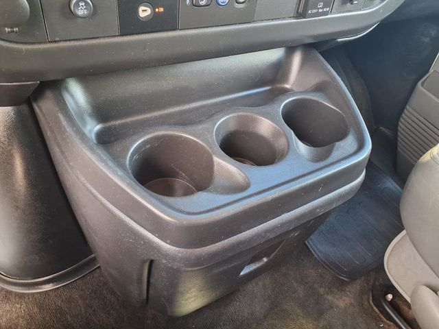 2018 Chevrolet Express Passenger RWD 3500 155" LT - 22901395 - 14