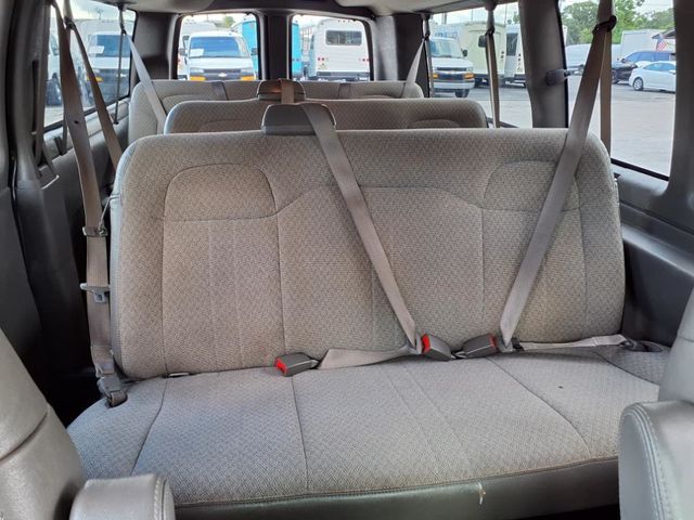 2018 Chevrolet Express Passenger RWD 3500 155" LT - 22901395 - 19