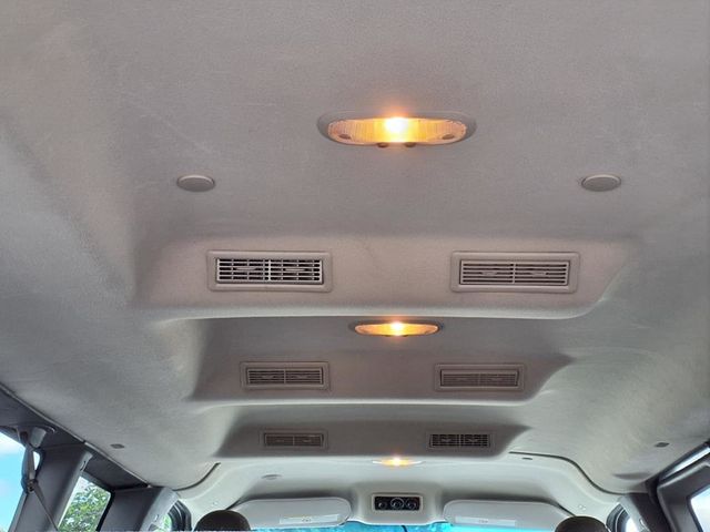 2018 Chevrolet Express Passenger RWD 3500 155" LT - 22901395 - 22