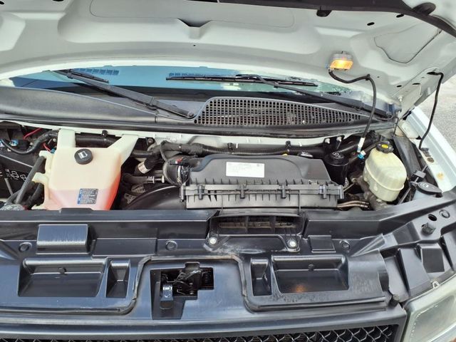 2018 Chevrolet Express Passenger RWD 3500 155" LT - 22901395 - 28