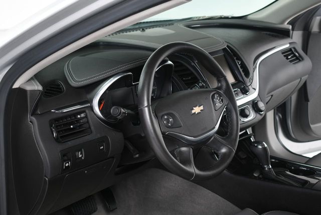 2018 Chevrolet Impala 4dr Sedan LT w/1LT - 22145886 - 24