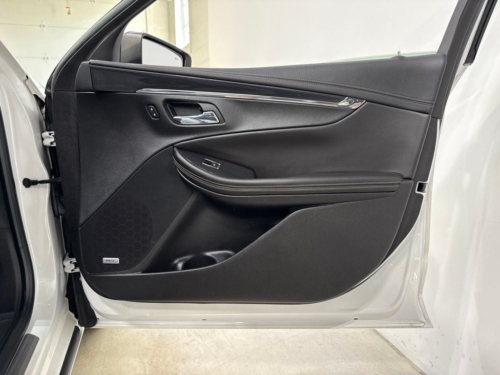 2018 Chevrolet Impala 4dr Sedan Premier w/2LZ - 23075877 - 26