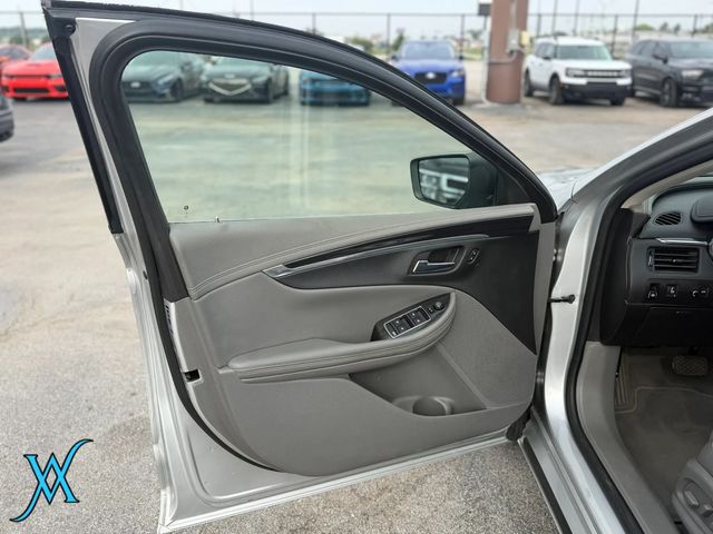 2018 Chevrolet Impala LS Sedan 4D - 23071695 - 10