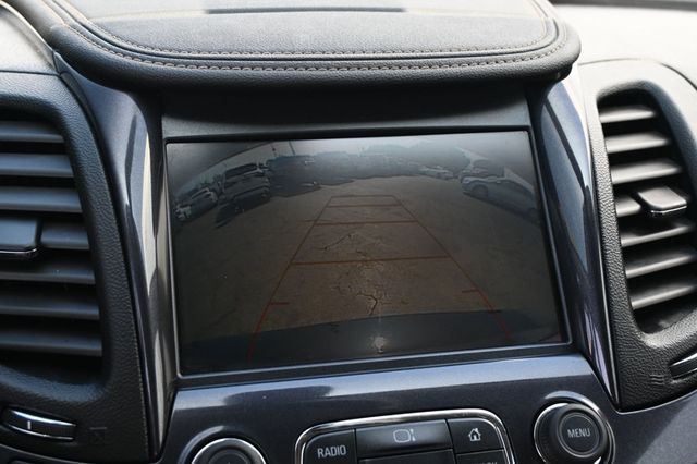 2018 Chevrolet Impala LT - 23003579 - 9