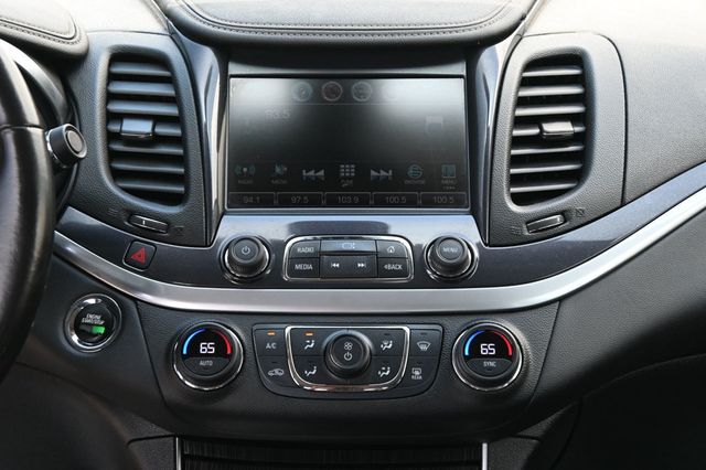 2018 Chevrolet Impala LT - 23003579 - 10