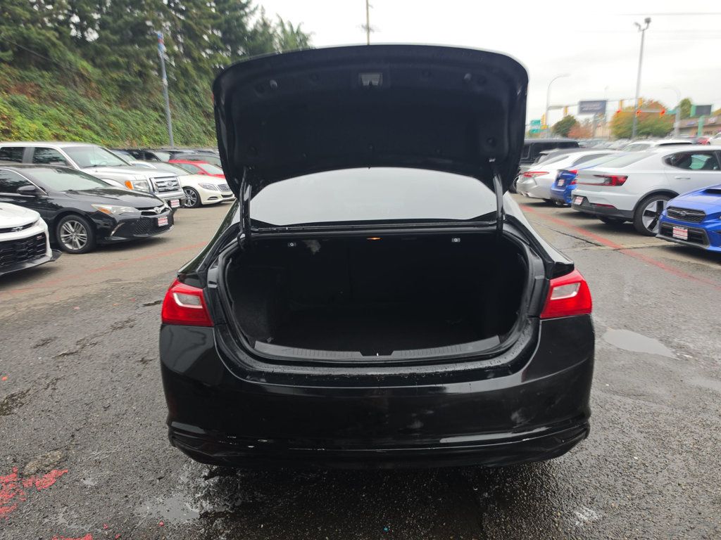 Chevrolet Malibu photo 10
