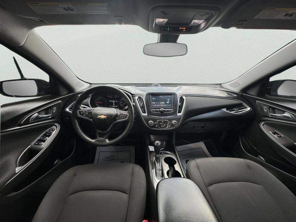 2018 Chevrolet Malibu 4dr Sedan LS w/1LS - 23045965 - 17