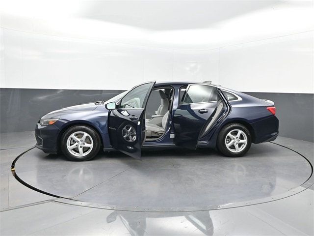 2018 Chevrolet Malibu 4dr Sedan LS w/1LS - 22948902 - 28