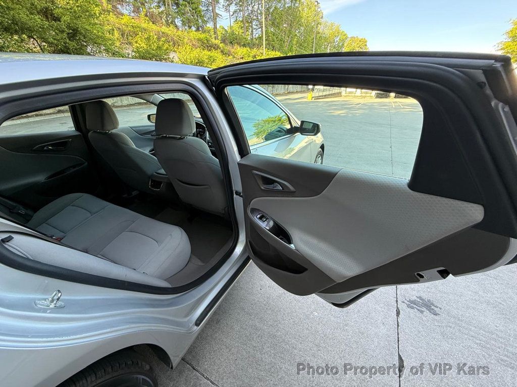 2018 Chevrolet Malibu 4dr Sedan LT w/1LT - 23012890 - 11