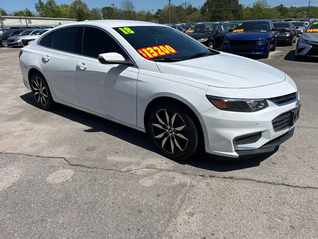 2018 Chevrolet Malibu 1LT photo 3