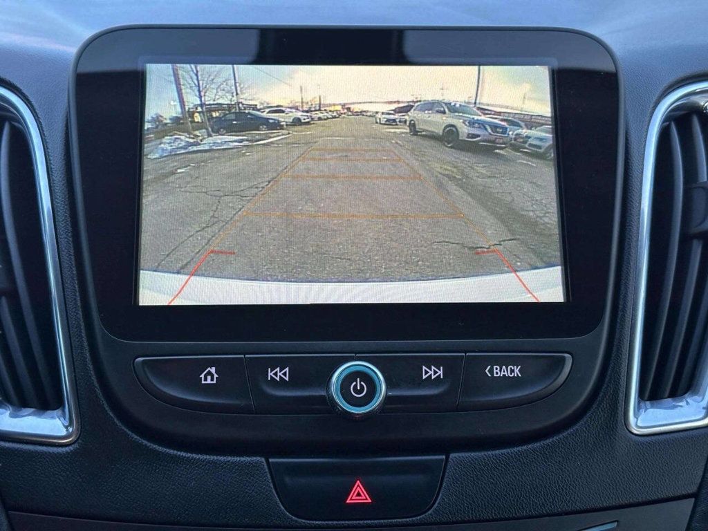 2018 Chevrolet Malibu 4dr Sedan LT w/1LT - 22968403 - 24