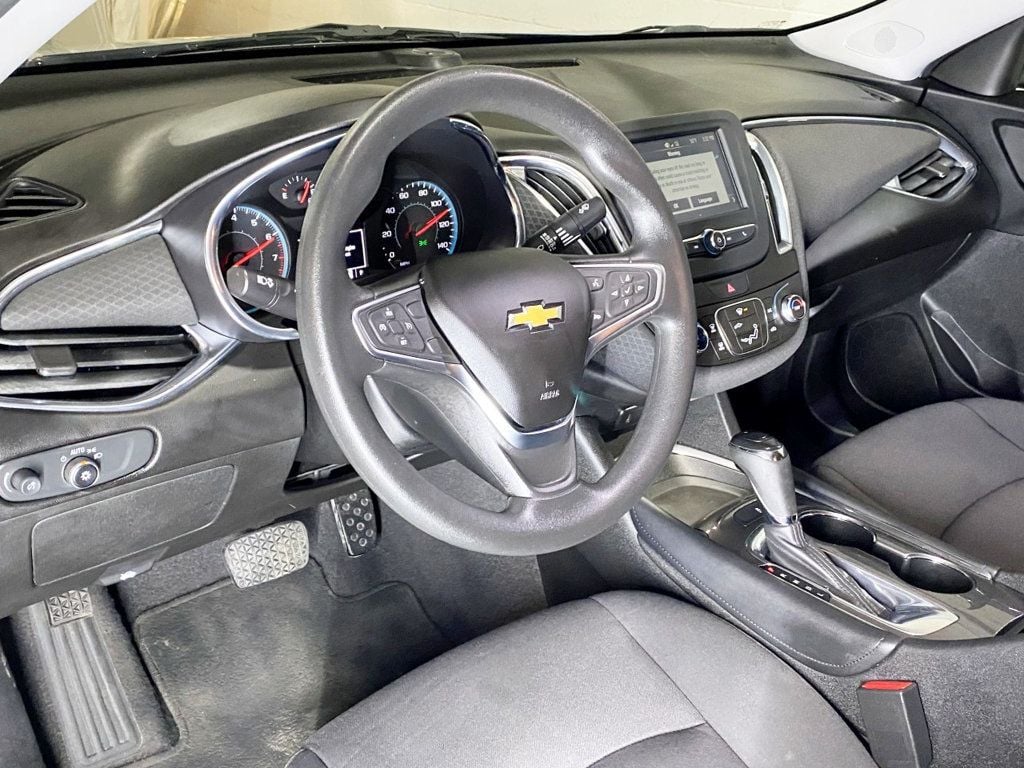 2018 Chevrolet Malibu 4dr Sedan LT w/1LT - 22382875 - 20