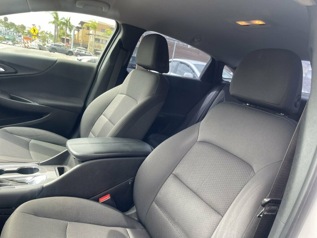 2018 Chevrolet Malibu 4dr Sedan LT w/1LT - 23067574 - 10