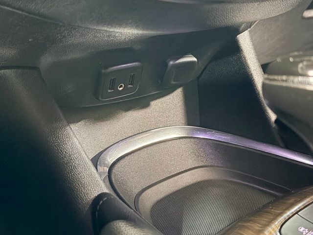 2018 Chevrolet Malibu 4dr Sedan Premier w/2LZ - 23008660 - 39