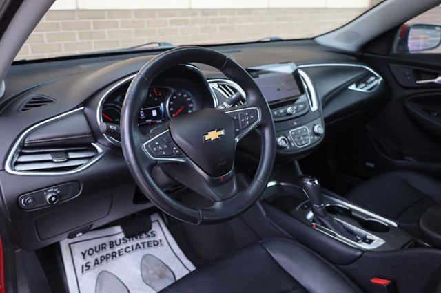 2018 Chevrolet Malibu Hybrid - 23045921 - 11