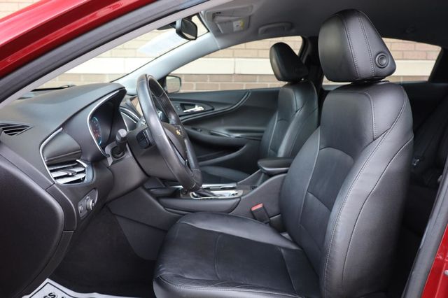 2018 Chevrolet Malibu Hybrid - 23045921 - 12