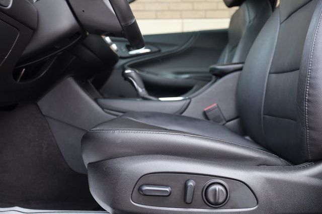 2018 Chevrolet Malibu Hybrid - 23045921 - 14