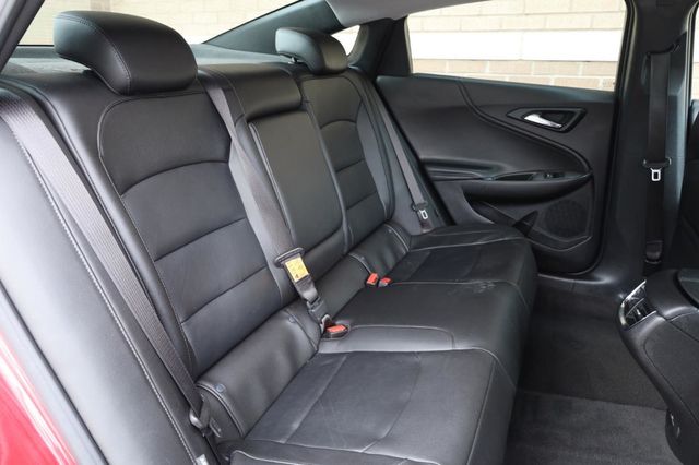 2018 Chevrolet Malibu Hybrid - 23045921 - 21