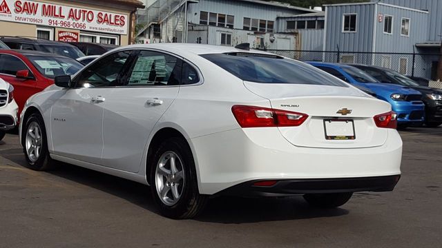 2018 Chevrolet Malibu LS - 18177051 - 5
