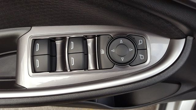 2018 Chevrolet Malibu LS - 18177052 - 15