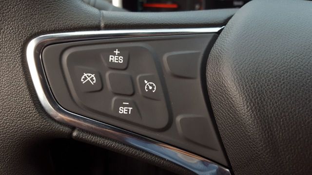 2018 Chevrolet Malibu LS - 18177052 - 17