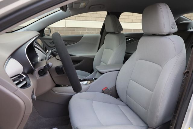 2018 Chevrolet Malibu LT - 23032025 - 14