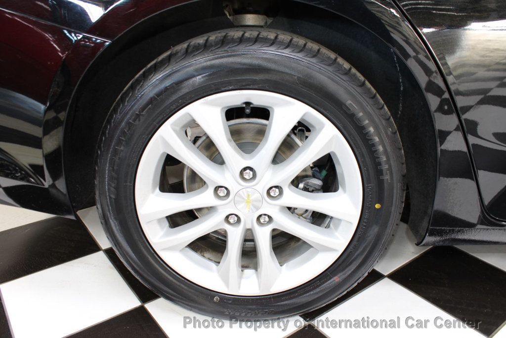 2018 Chevrolet Malibu LT - New tires!  - 22401854 - 46