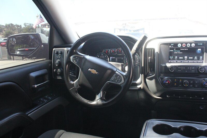 2018 Chevrolet Silverado 1500  - 22563422 - 10