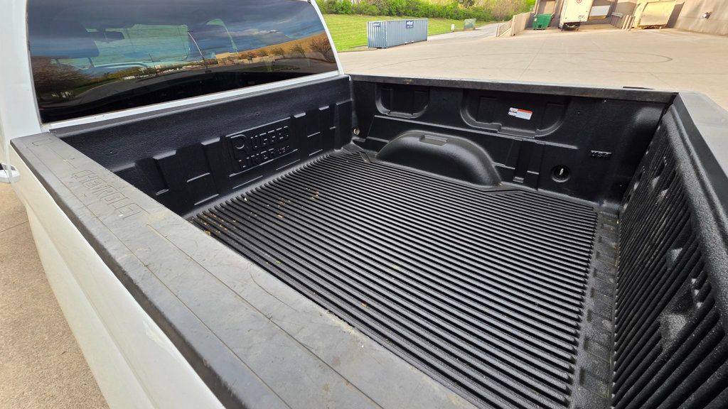 2018 Chevrolet Silverado 1500  - 23007793 - 35