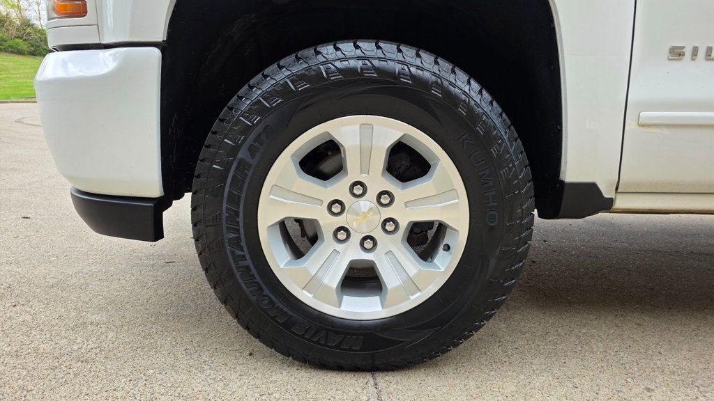 2018 Chevrolet Silverado 1500  - 23007793 - 36