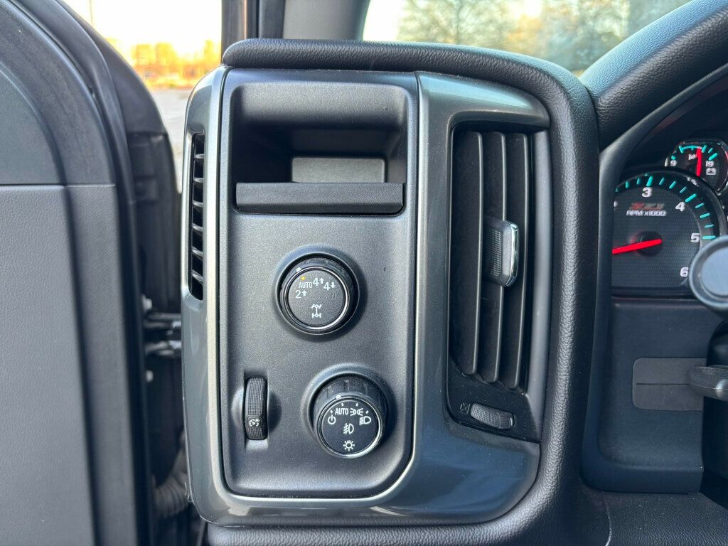 2018 Chevrolet Silverado 1500  - 23007794 - 30