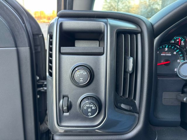 2018 Chevrolet Silverado 1500  - 23007794 - 30