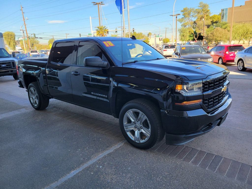 2018 Chevrolet Silverado 1500 2WD Crew Cab 143.5" Custom - 22398576 - 3