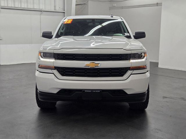 2018 Chevrolet Silverado 1500 2WD Crew Cab 143.5" Custom - 22606705 - 4