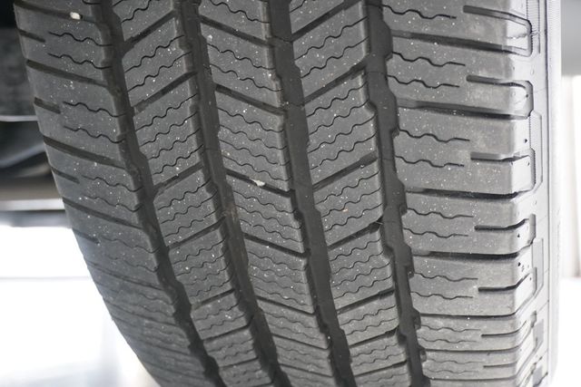 2018 Chevrolet Silverado 1500 2WD Crew Cab 143.5" Custom - 22941099 - 21