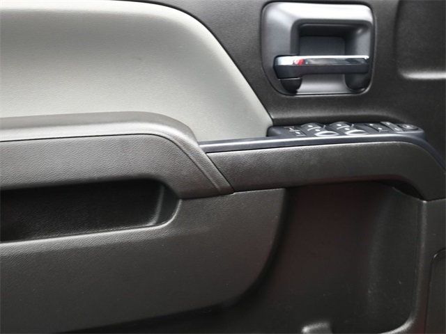 2018 Chevrolet Silverado 1500 2WD Crew Cab 143.5" Custom - 22956382 - 9