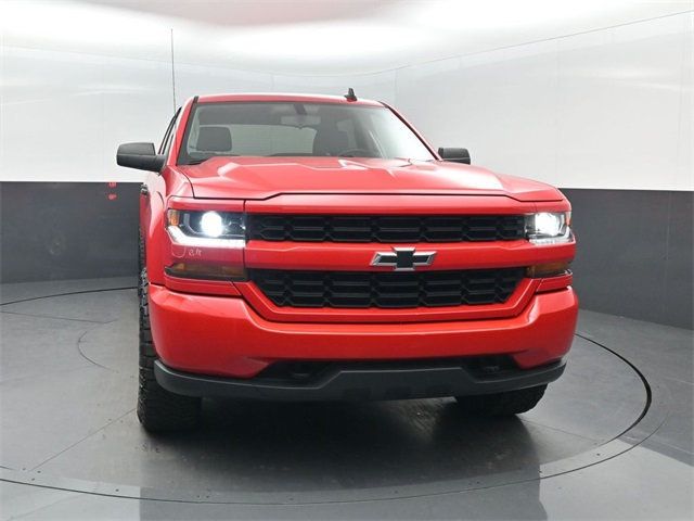 2018 Chevrolet Silverado 1500 2WD Crew Cab 143.5" Custom - 22956382 - 30