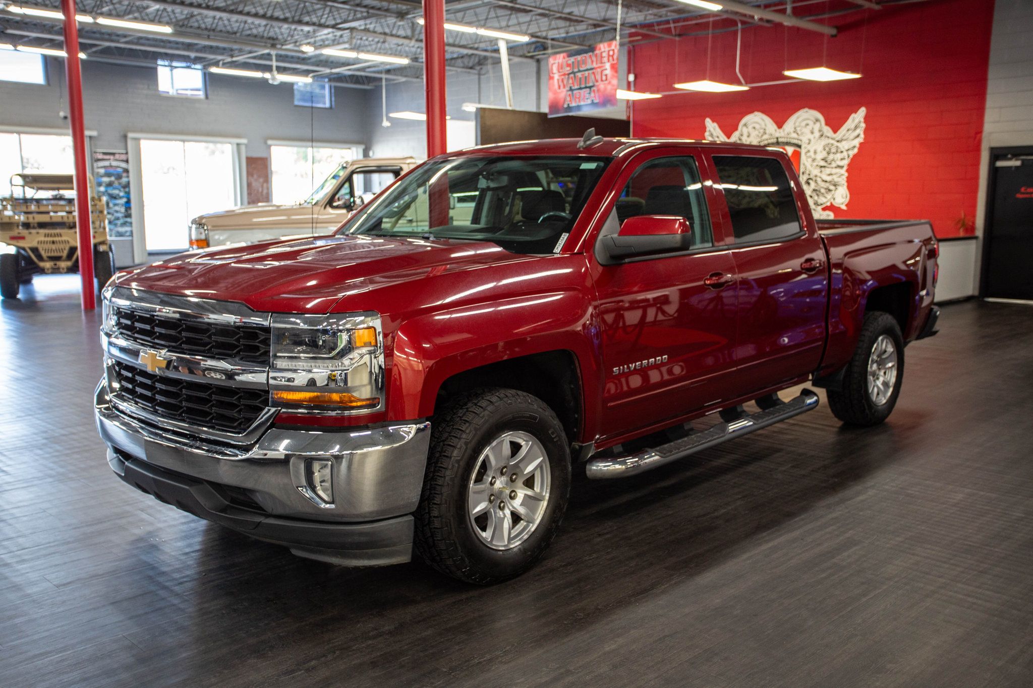 2018 Chevrolet Silverado 1500 photo 3