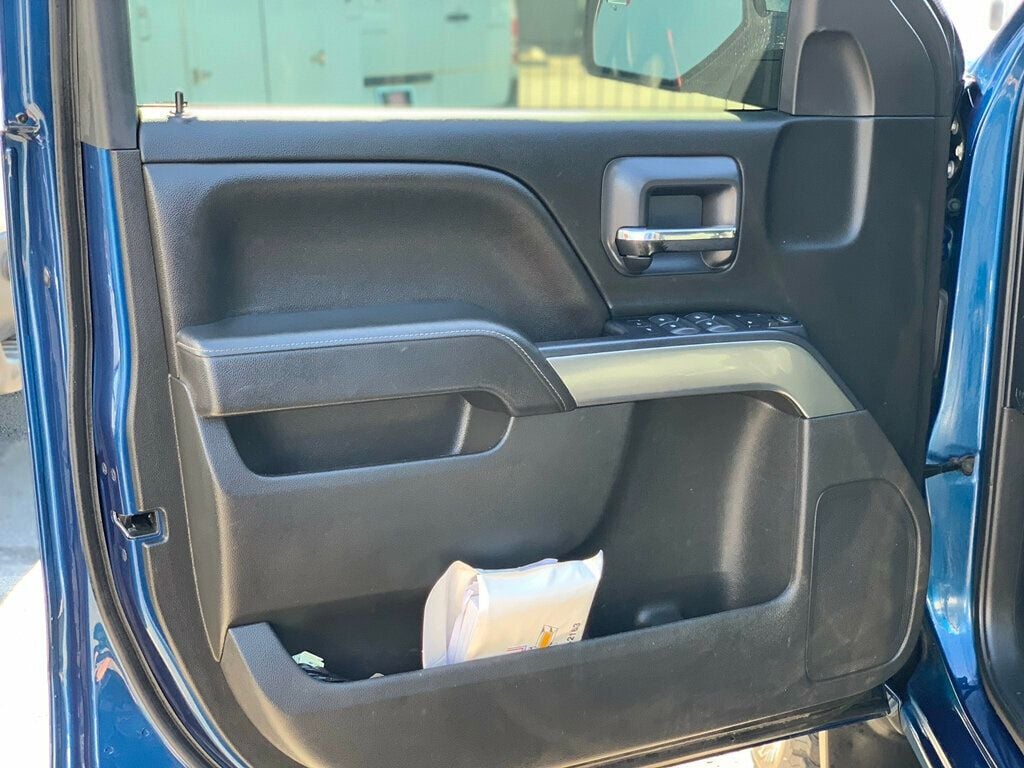 2018 Chevrolet Silverado 1500 2WD Crew Cab 153.0" LTZ w/1LZ - 22934922 - 17